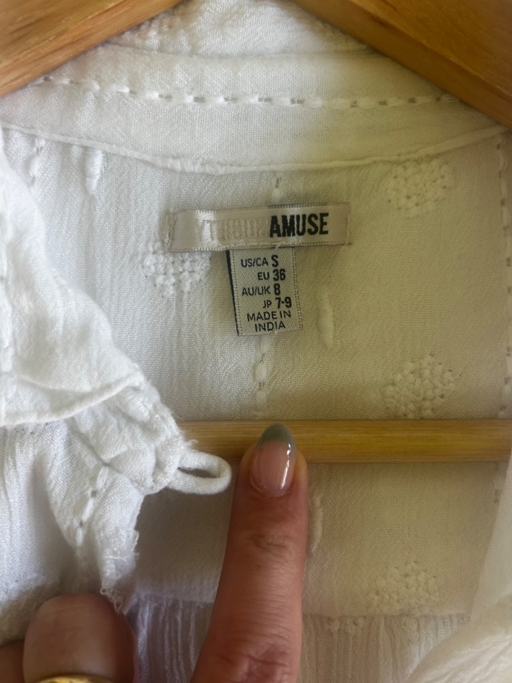 amuse society white embroidered swiss dot button front blouse size small - Picture 11 of 14
